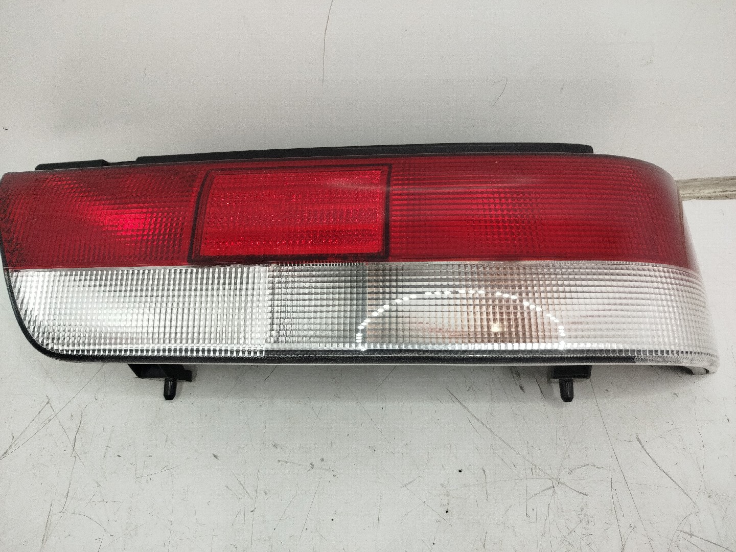 Farolim Stop Dto SUZUKI SWIFT II Hatchback  de 1989 a 2005
