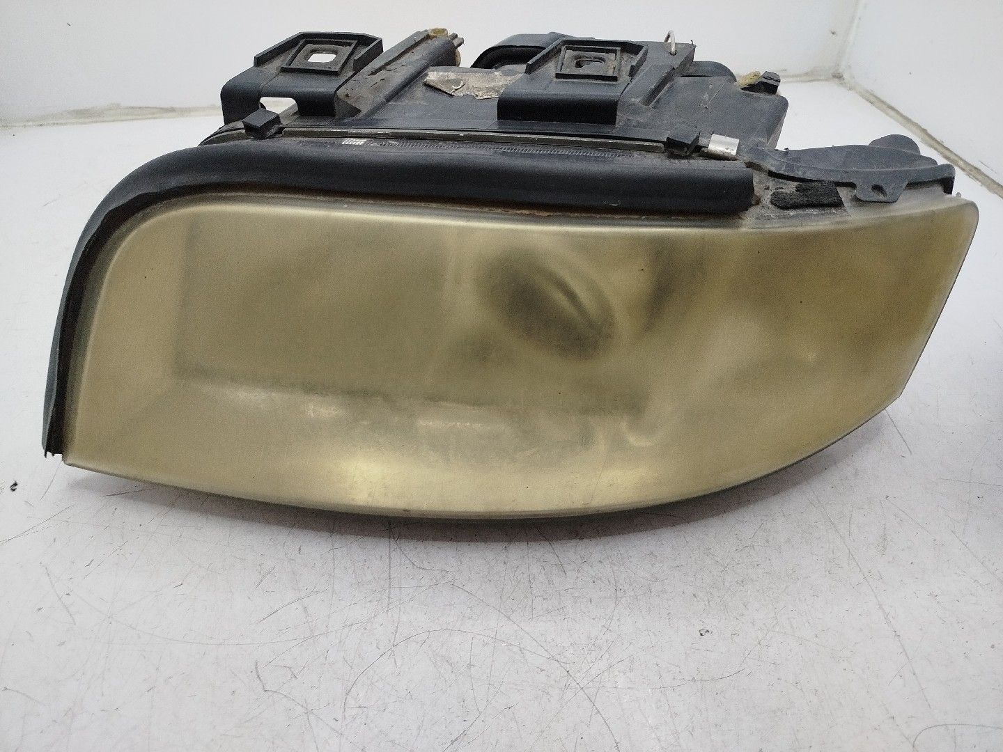 Farol/ Otica Dianteiro ESQ AUDI - ID S_23483