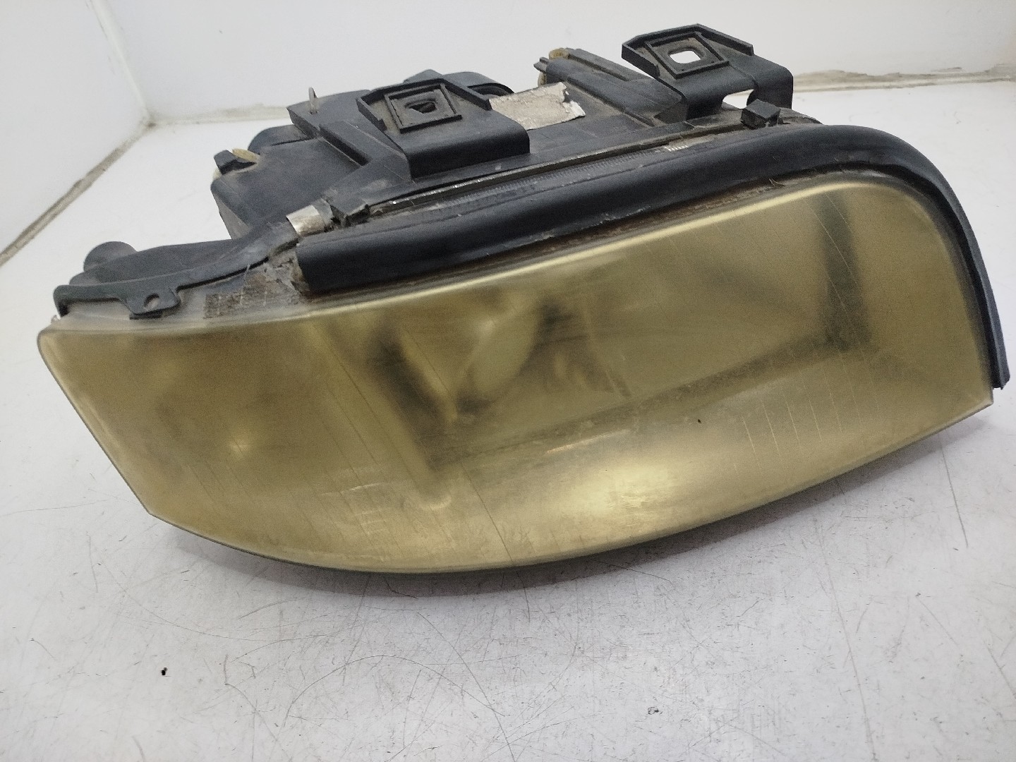 Farol/ Otica Dianteiro DTO AUDI - ID S_23482