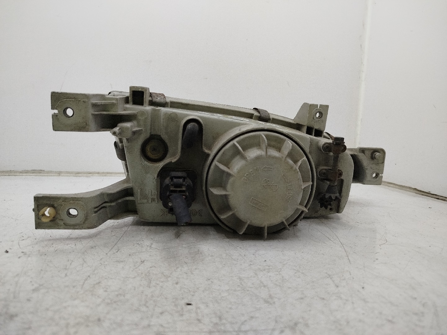 Farol/ Otica Dianteiro ESQ HYUNDAI ACCENT I (X-3) | 94 - 02 Imagem-1