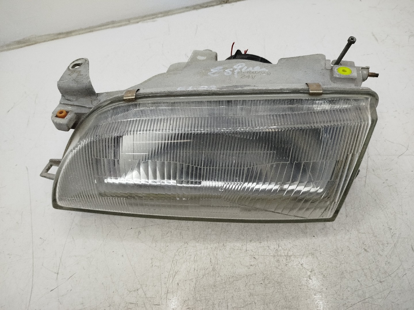 Farol/ Otica Dianteiro ESQ TOYOTA COROLLA (_E10_) | 91 - 99 Imagem-1