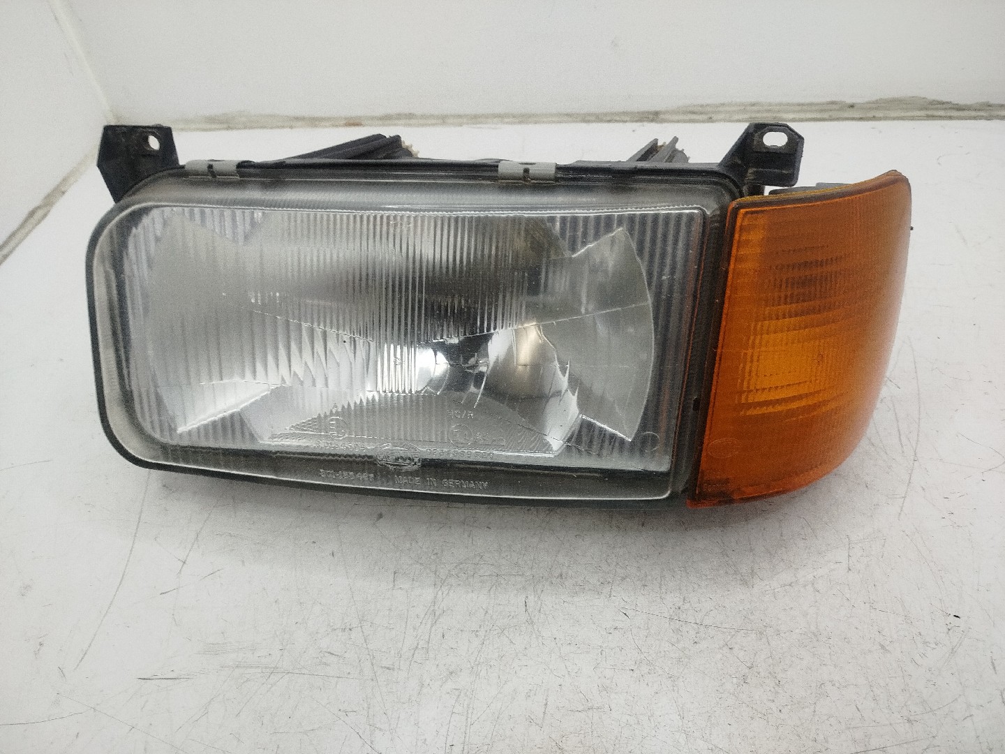 Farol/ Otica Dianteiro ESQ VOLKSWAGEN PASSAT  de 1988 a 1997