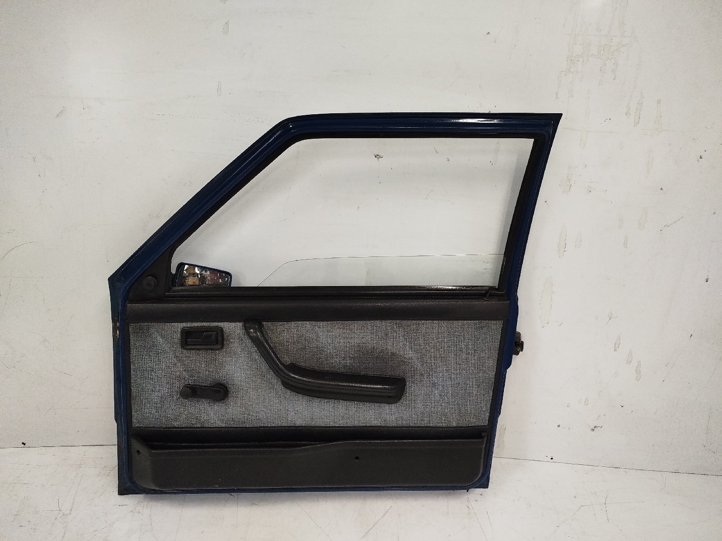 Porta Frente Dto FIAT UNO  de 1983 a 2006