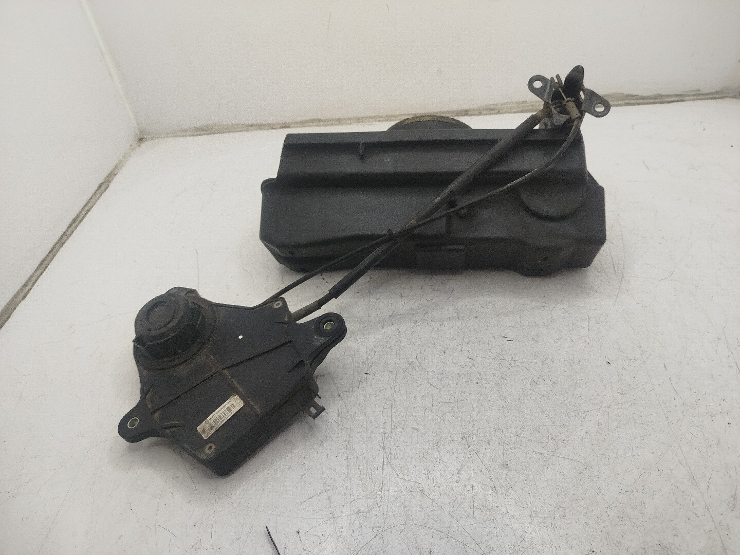 Suporte do Pneu Suplente PEUGEOT 307 SW  de 2002 a 2009