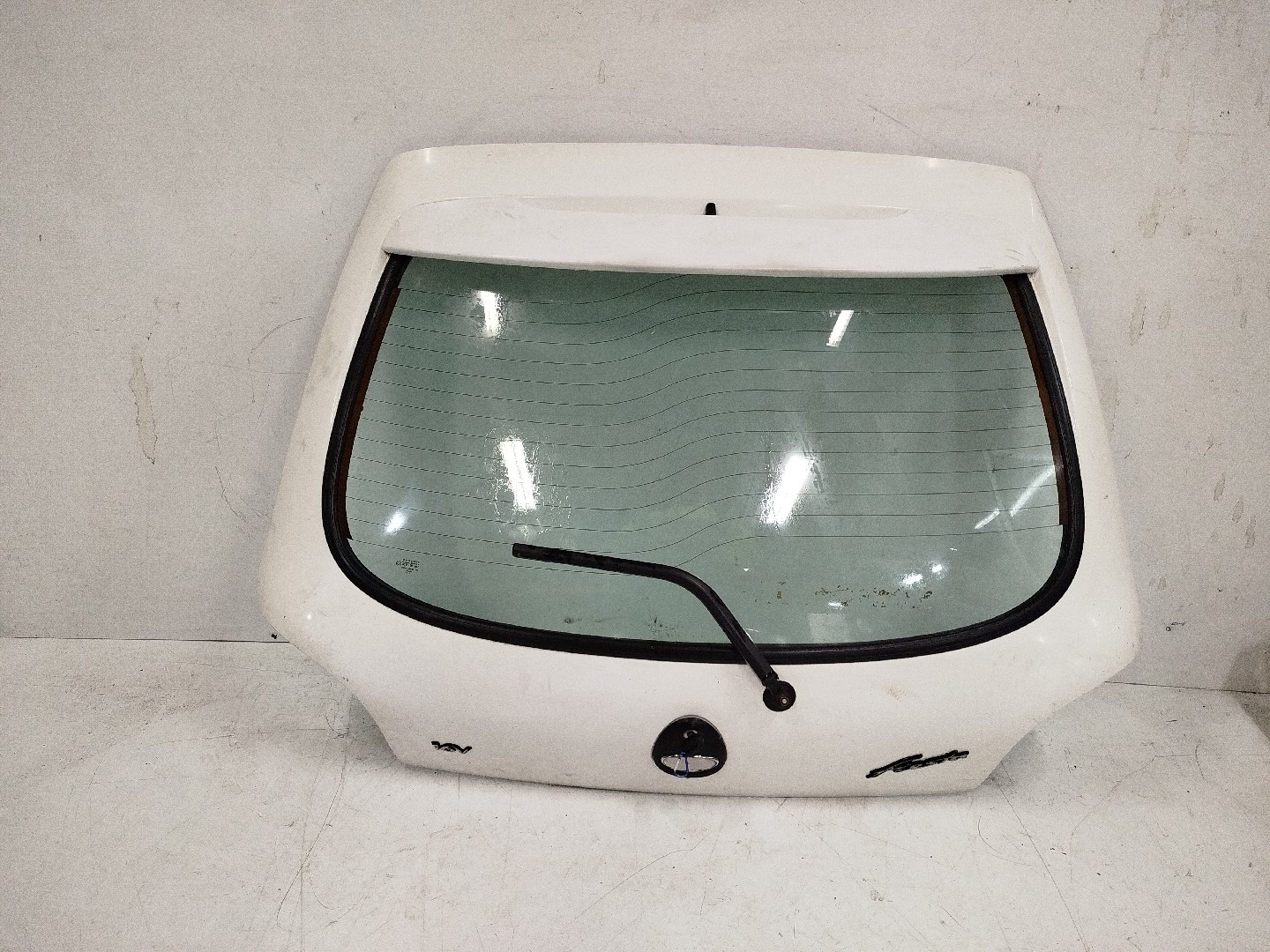 Porta da Mala FORD FIESTA IV  de 1995 a 2002