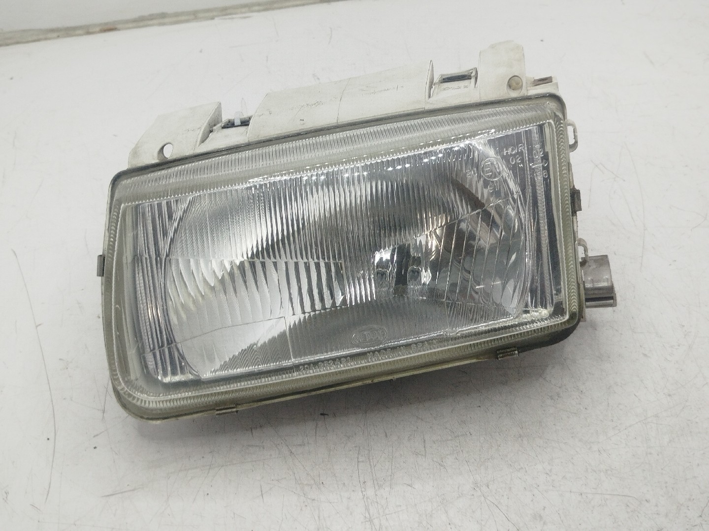 Farol/ Otica Dianteiro ESQ VOLKSWAGEN Polo  de  a