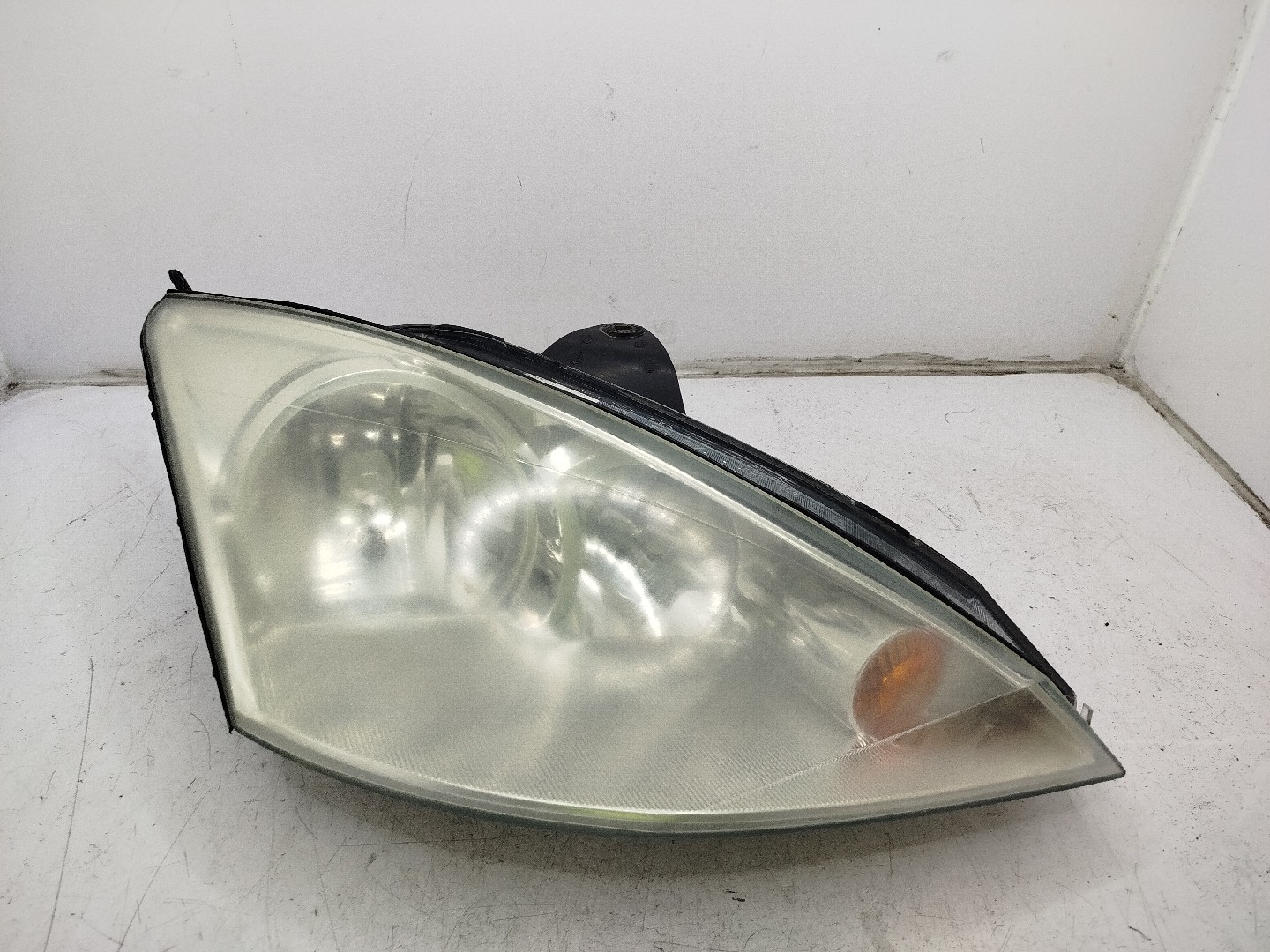 Farol/ Otica Dianteiro DTO FORD Focus I Carrinha  de  a