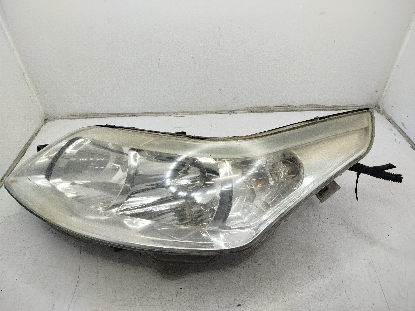 Farol/ Otica Dianteiro ESQ CITROEN C4 I  de 2004 a 2013