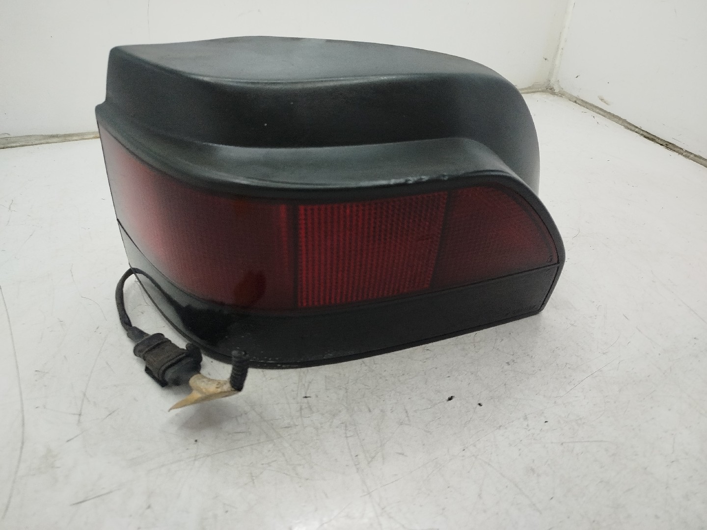 Farolim Stop Esq RENAULT CLIO I  de 1990 a 1998