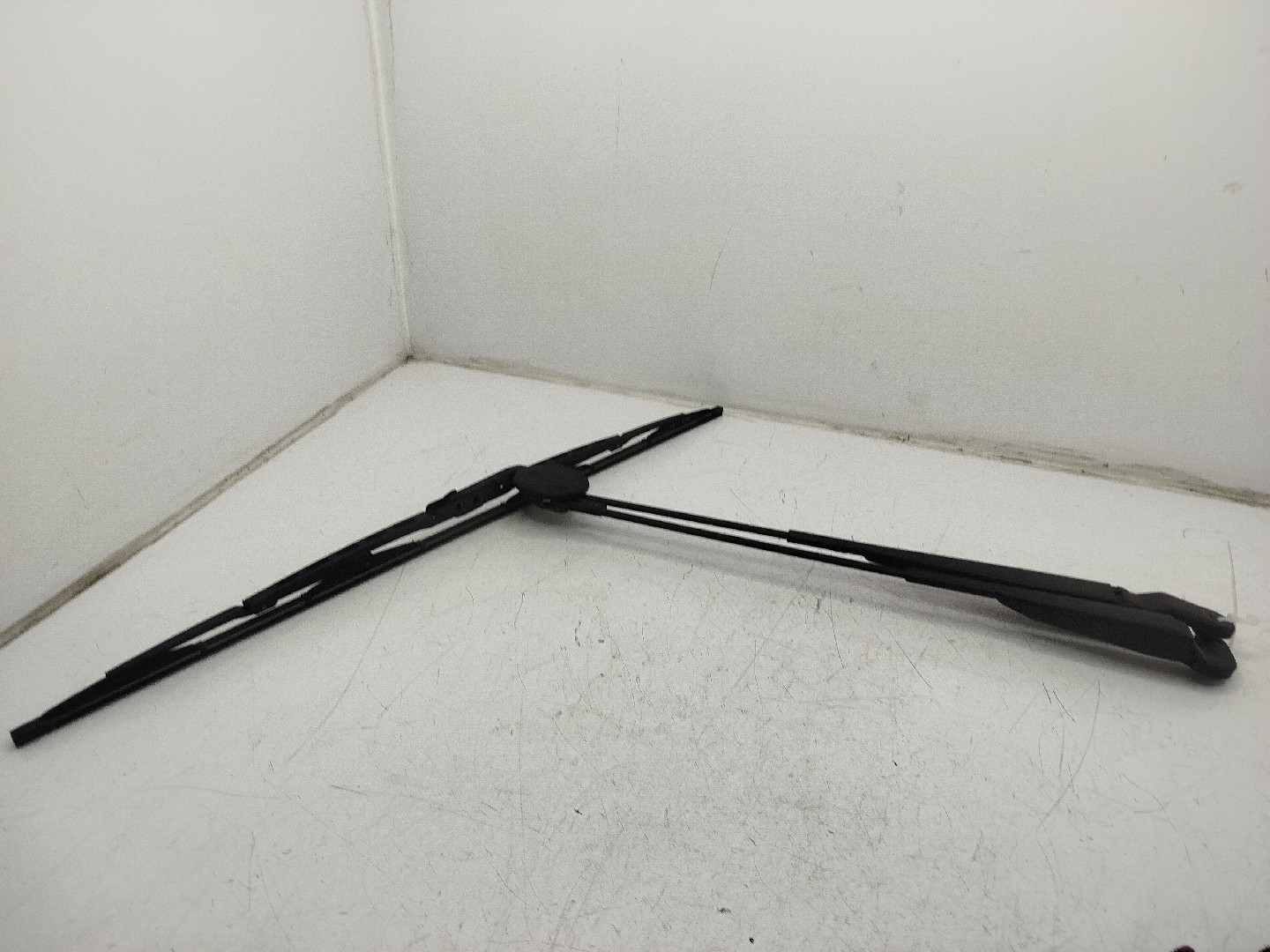 Haste/Braço de escova Limpa Vidros RENAULT TWINGO I  de 1993 a 2012