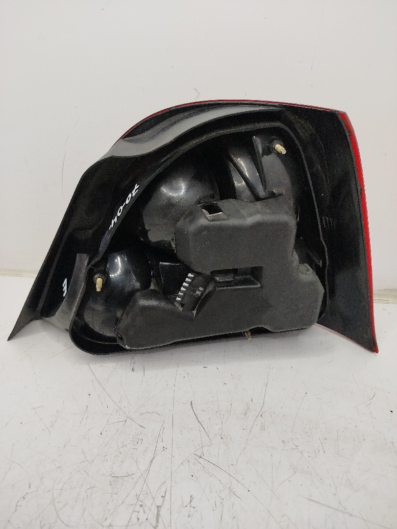 Farolim da Mala ESQ ROVER 25 Hatchback  de 1999 a 2006