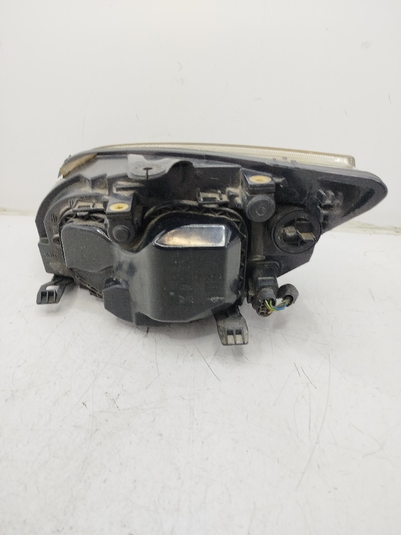 Farol/ Otica Dianteiro DTO FORD Focus II Carrinha  de  a