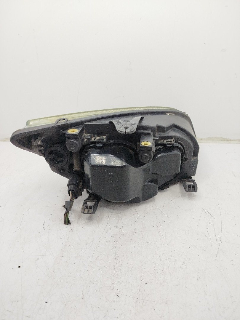 Farol/ Otica Dianteiro ESQ FORD Focus II Carrinha  de  a