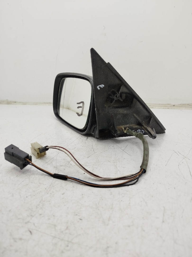 Espelho Retrovisor Esq VOLKSWAGEN PASSAT Variant  de 1988 a 1997