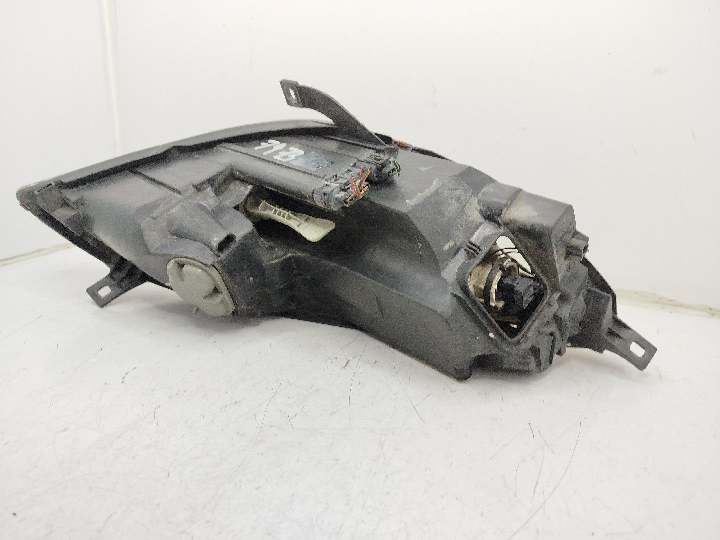 Farol/ Otica Dianteiro ESQ MITSUBISHI COLT VI  de 2002 a 2012