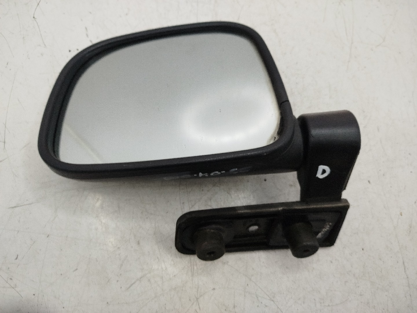 Espelho Retrovisor Dto HYUNDAI H-1 / STAREX Veículo multiuso  de 1997 a 0