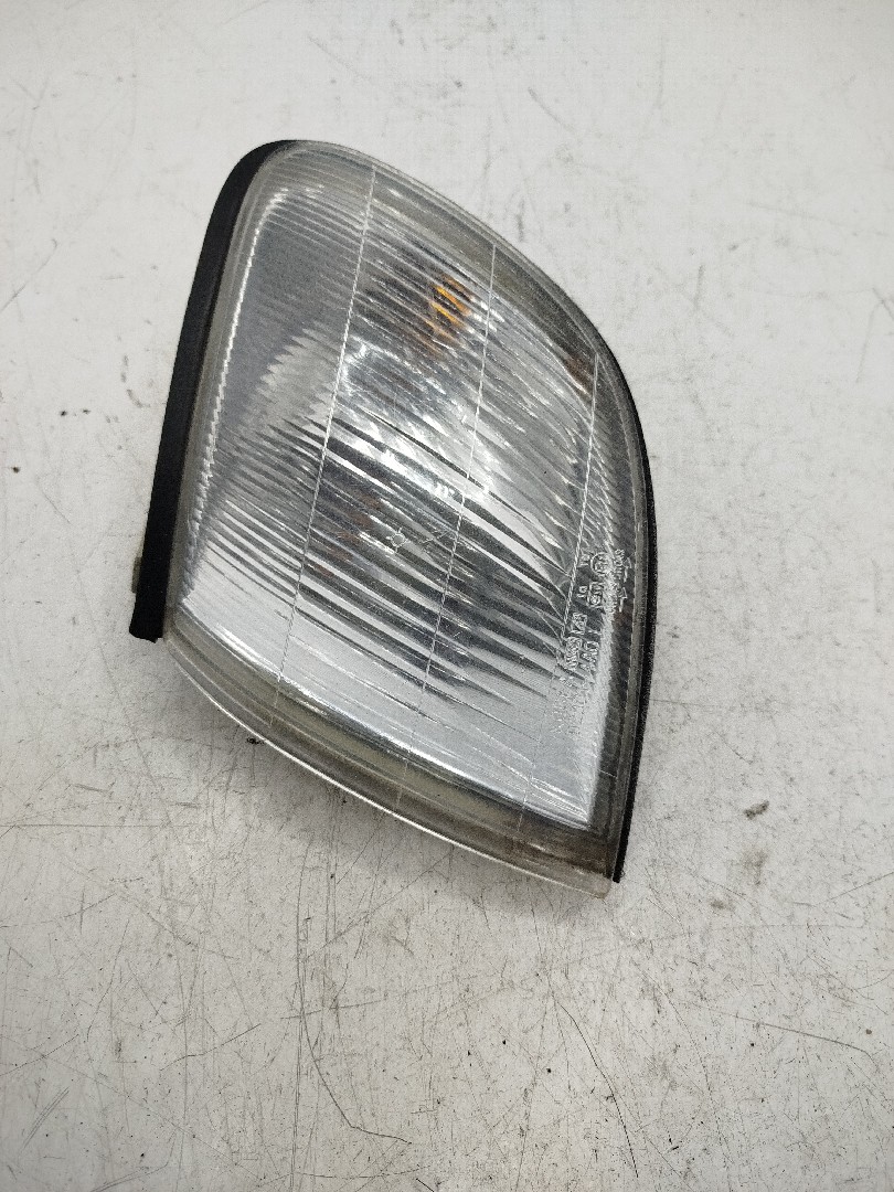 Farolim de Pisca Frente Esq HYUNDAI H-1 / STAREX Veículo multiuso  de 1997 a 0