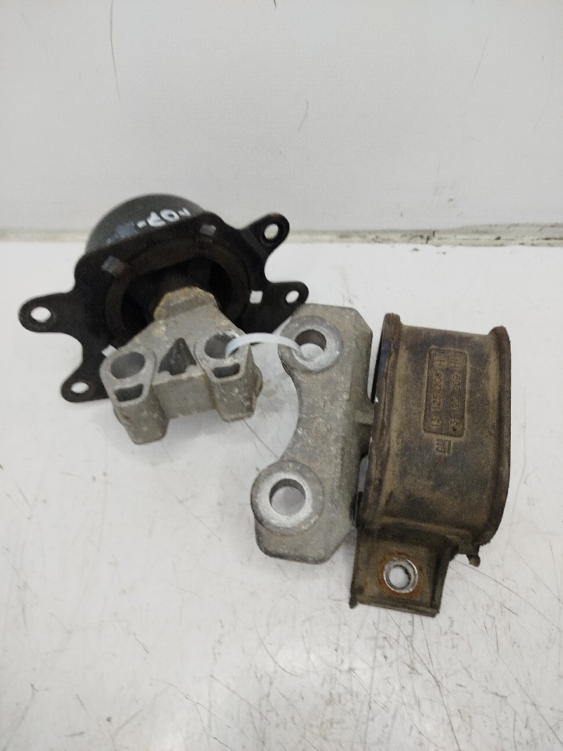 Apoio de Motor OPEL CORSA C  de 2000 a 2009