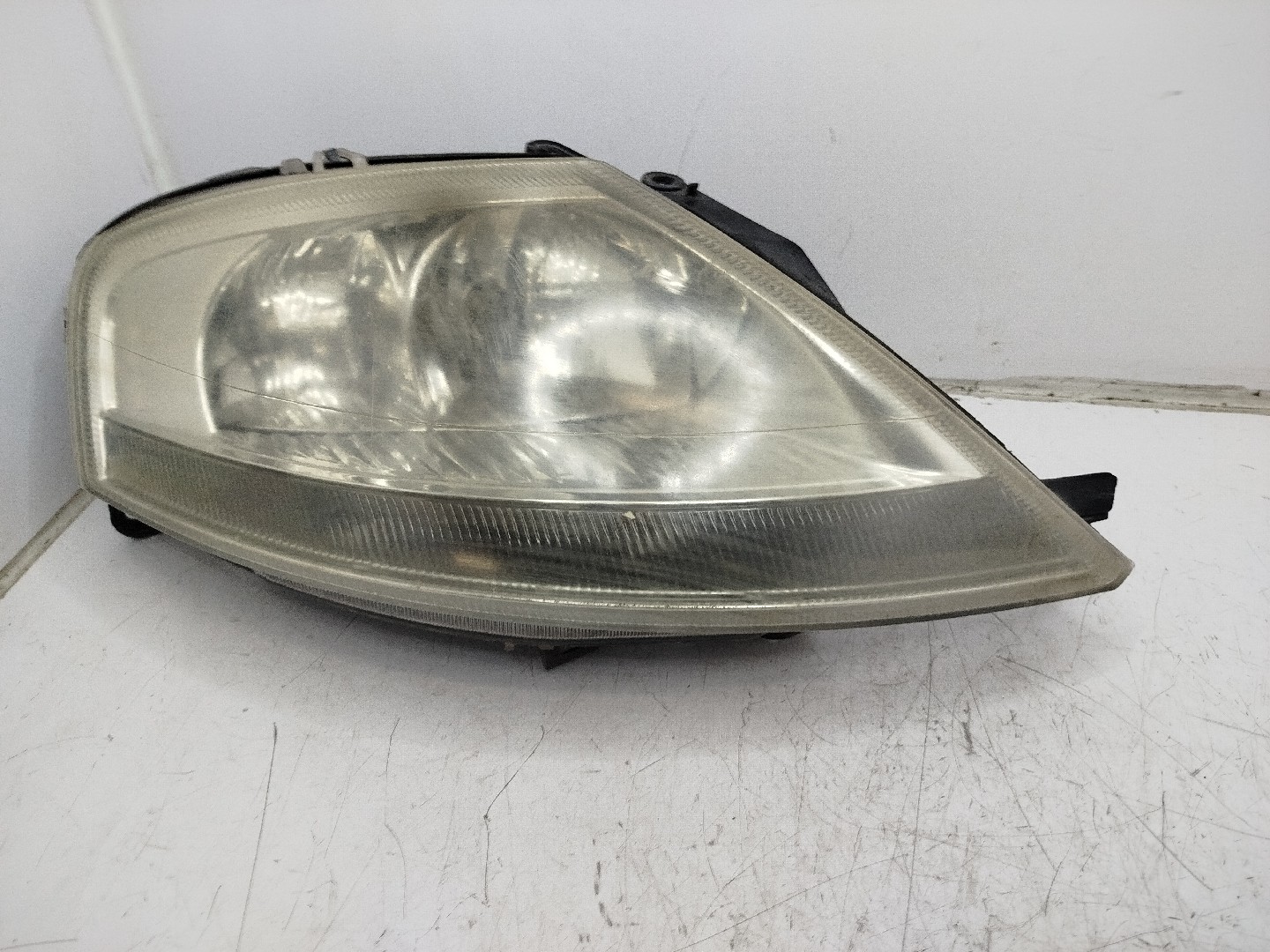 Farol/ Otica Dianteiro DTO CITROEN C3 I  de  a 