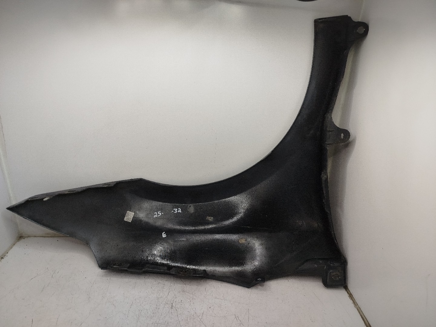 Guarda Lamas Esq CITROEN C4 I  de 2004 a 2013