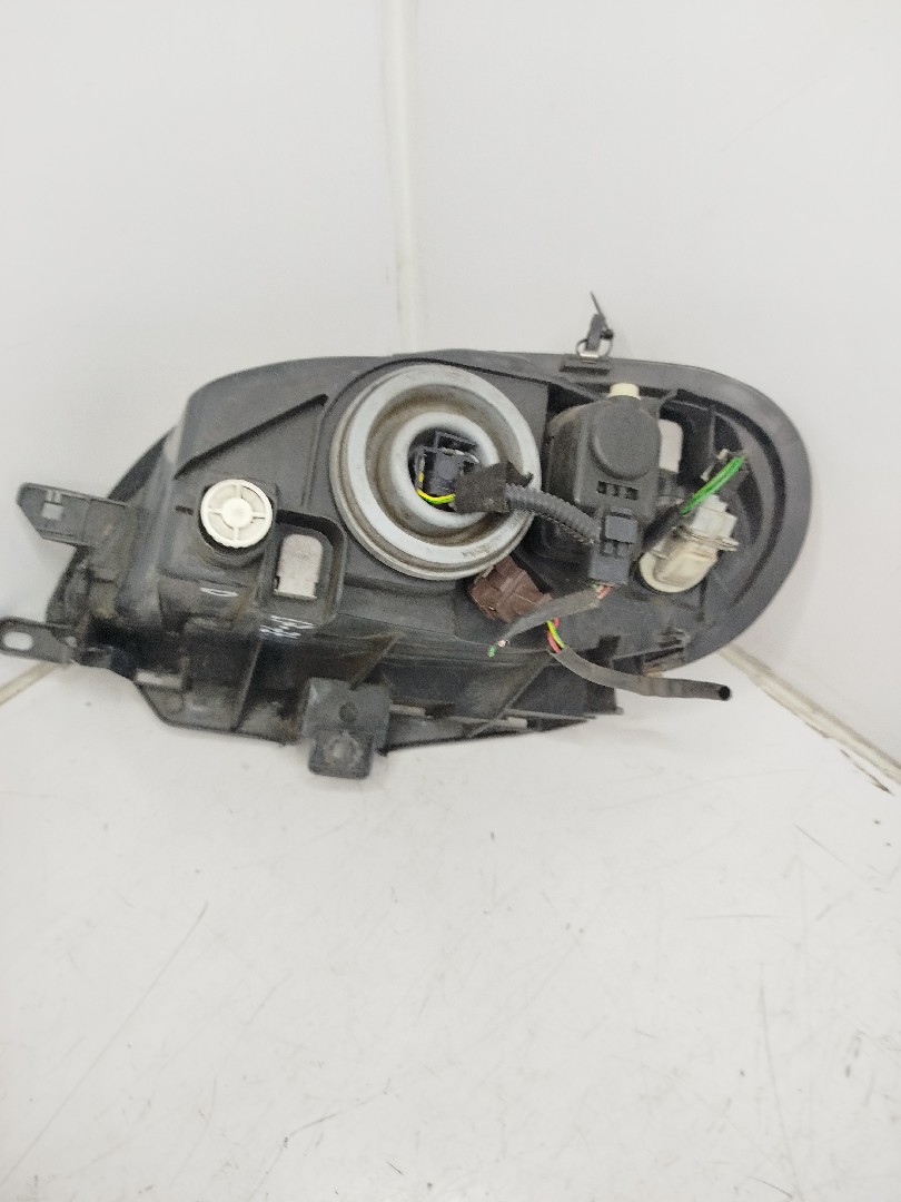 Farol/ Otica Dianteiro DTO CITROEN SAXO  de 1996 a 2004