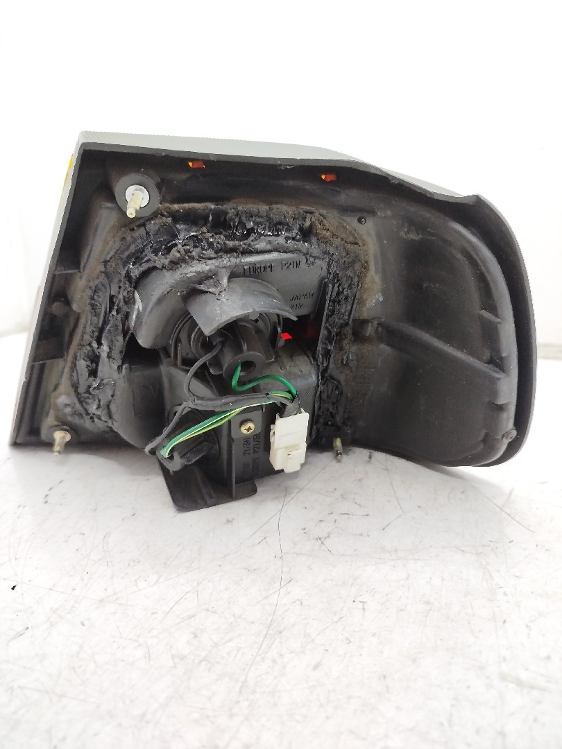 Farolim Stop Esq NISSAN ALMERA I Hatchback  de 1995 a 2001