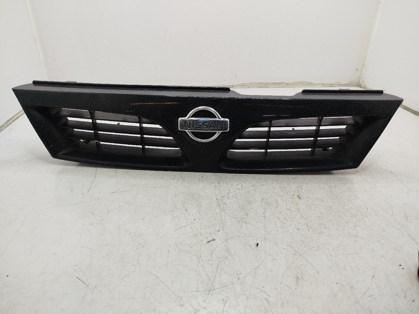 Grelha da Frente NISSAN ALMERA I Hatchback  de 1995 a 2001