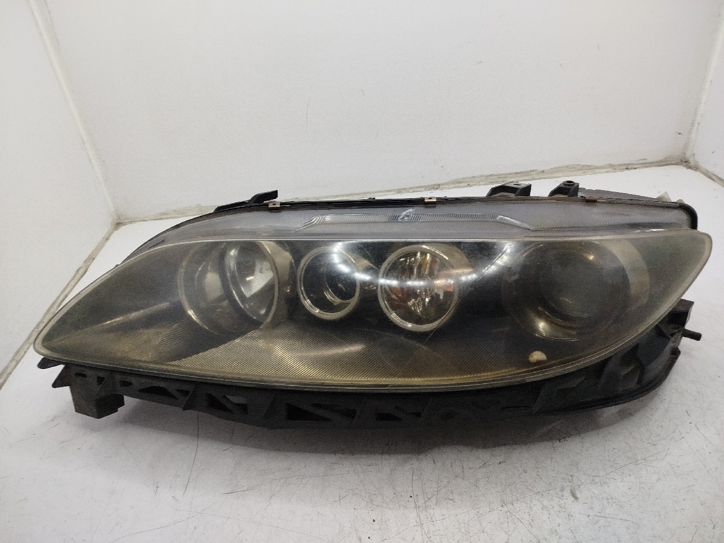 Farol/ Otica Dianteiro ESQ MAZDA 6 Station Wagon  de 2002 a 2008