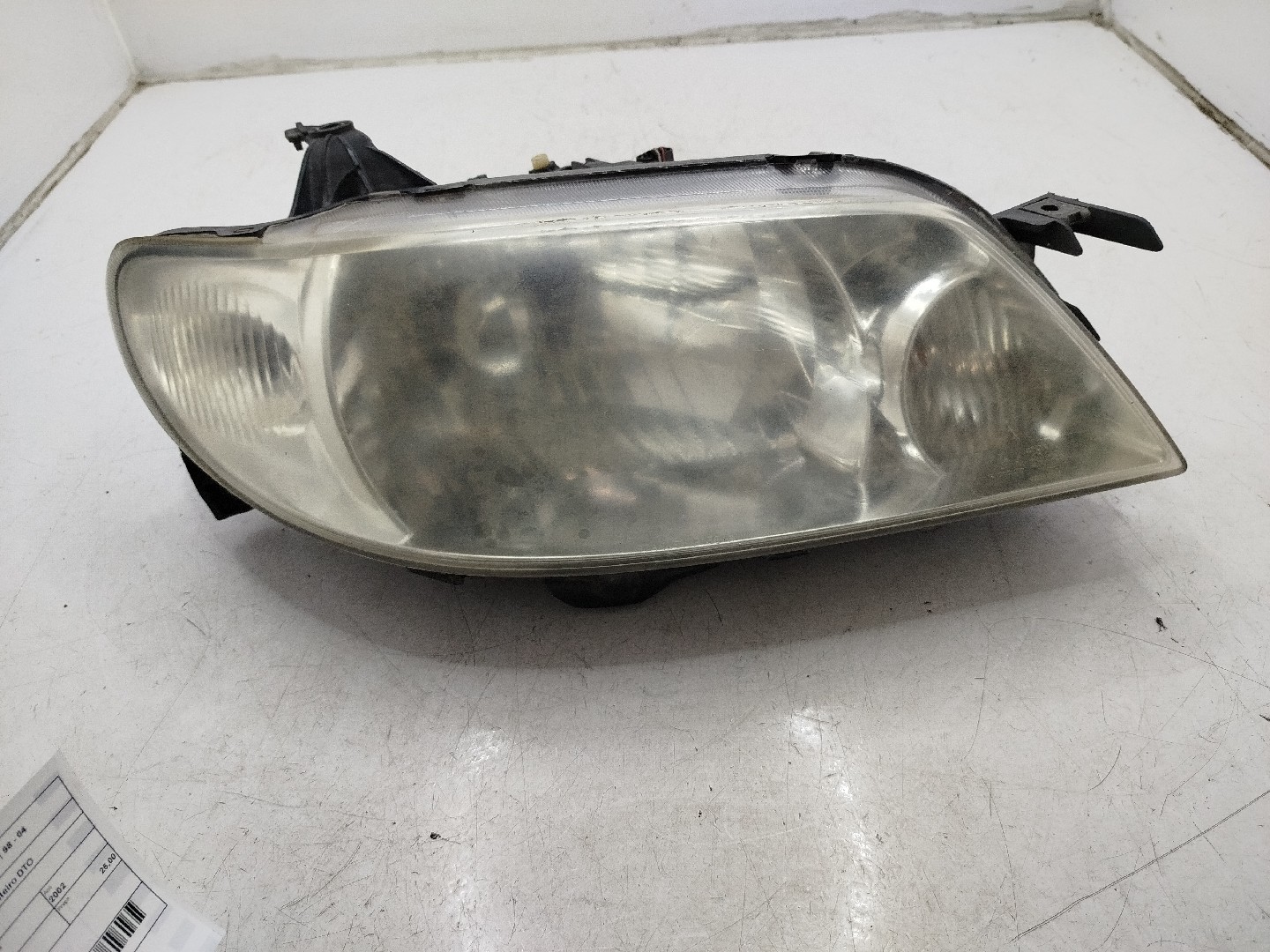 Farol/ Otica Dianteiro DTO MAZDA 323 F VI  de 1998 a 2004