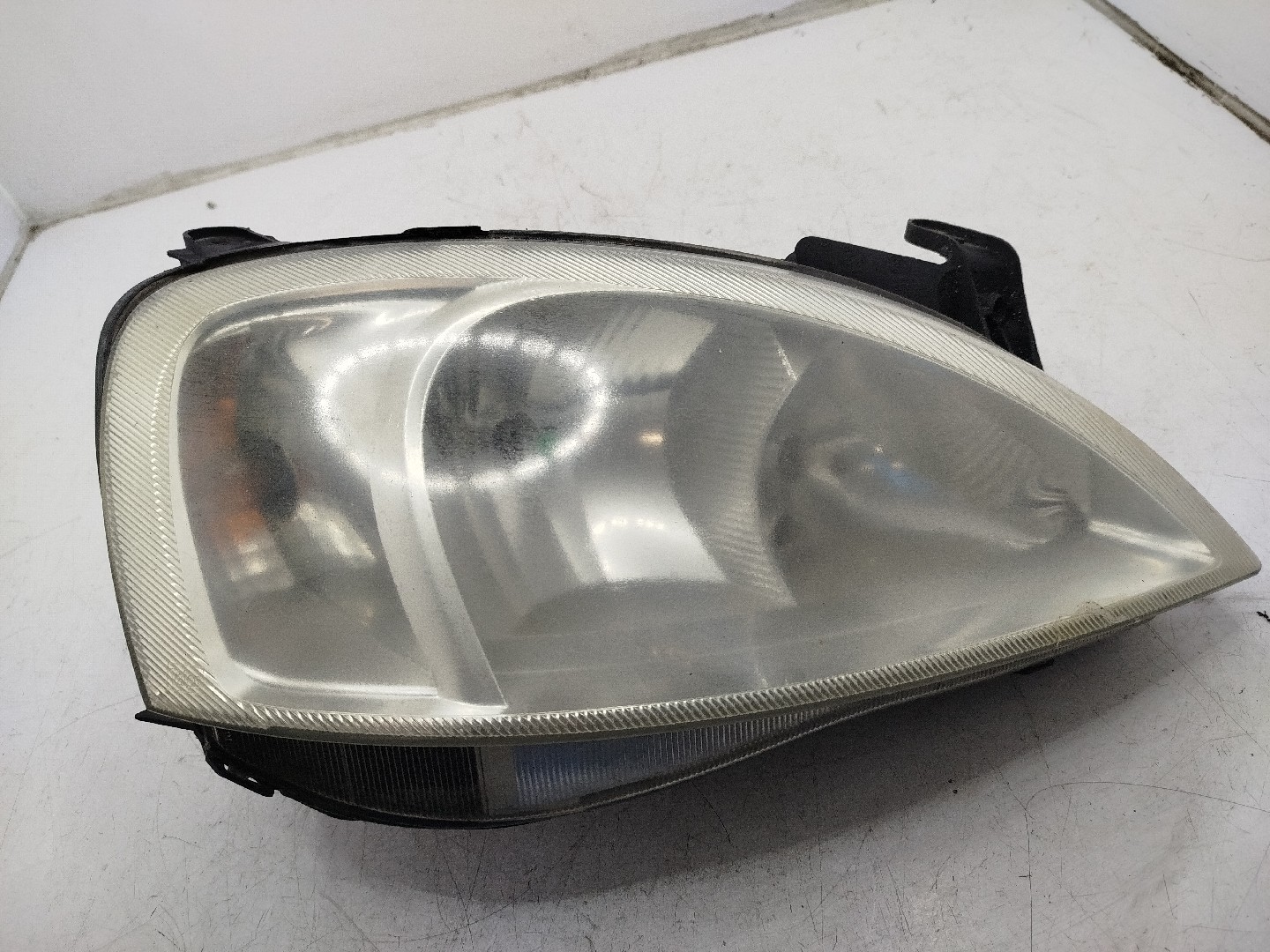 Farol/ Otica Dianteiro DTO OPEL Corsa C de  a