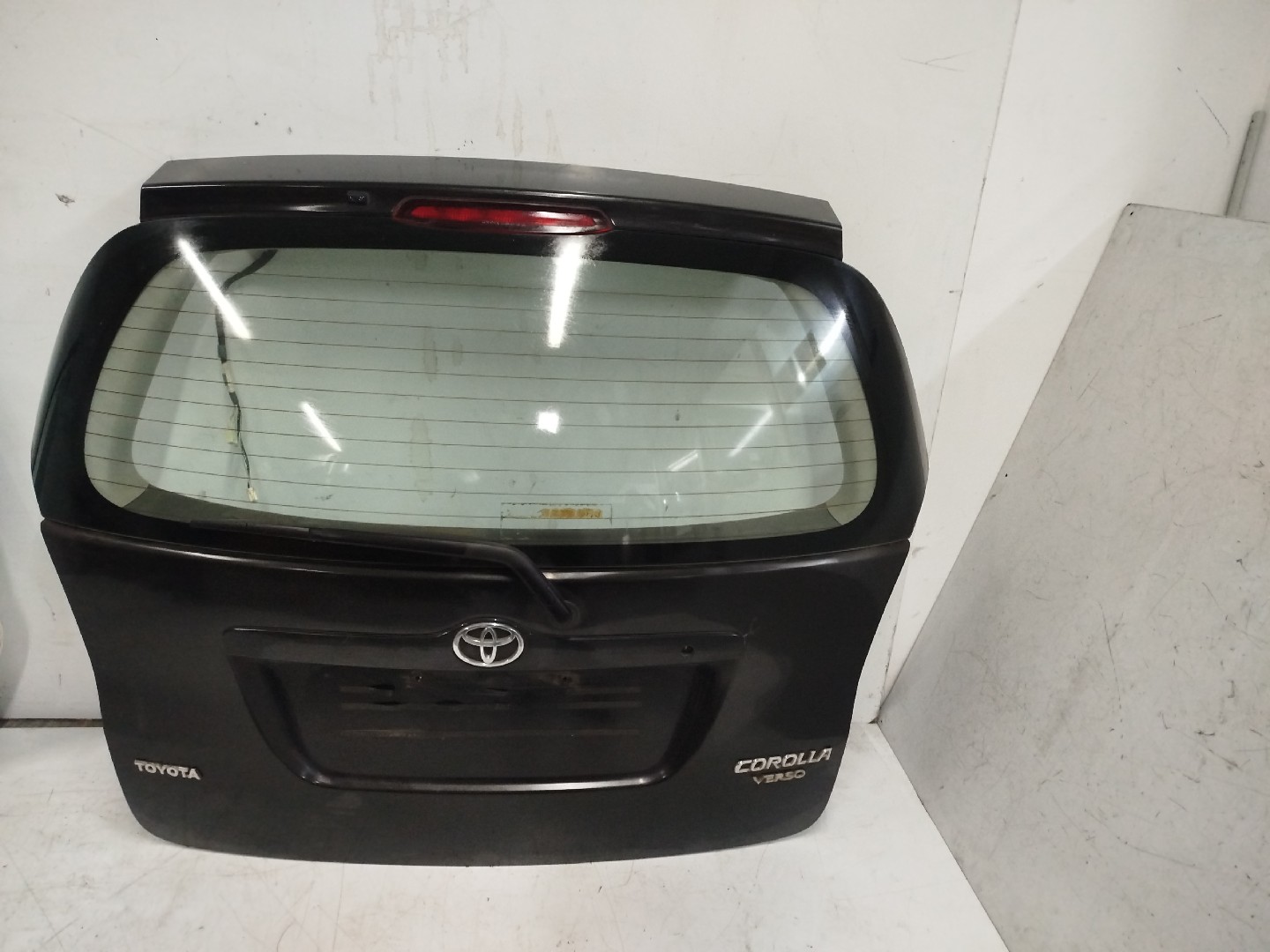 Porta da Mala TOYOTA COROLLA Verso  de 2001 a 2004