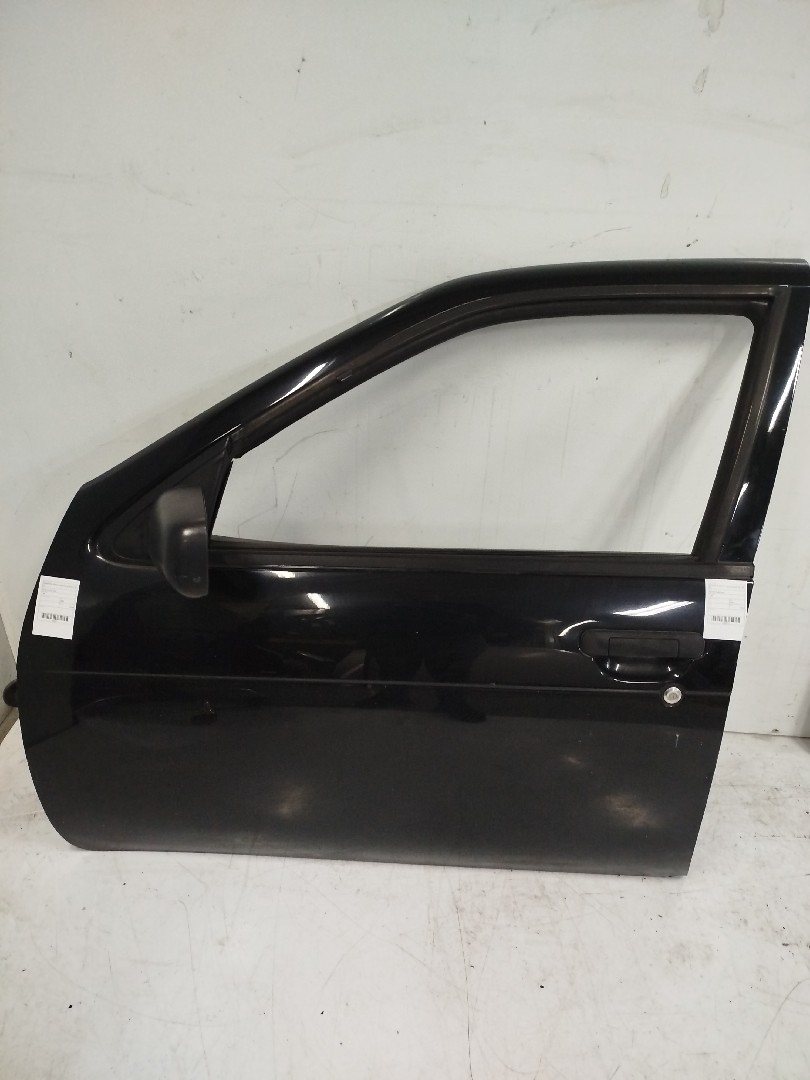 Porta Frente Esq NISSAN ALMERA I Hatchback  de 1995 a 2001