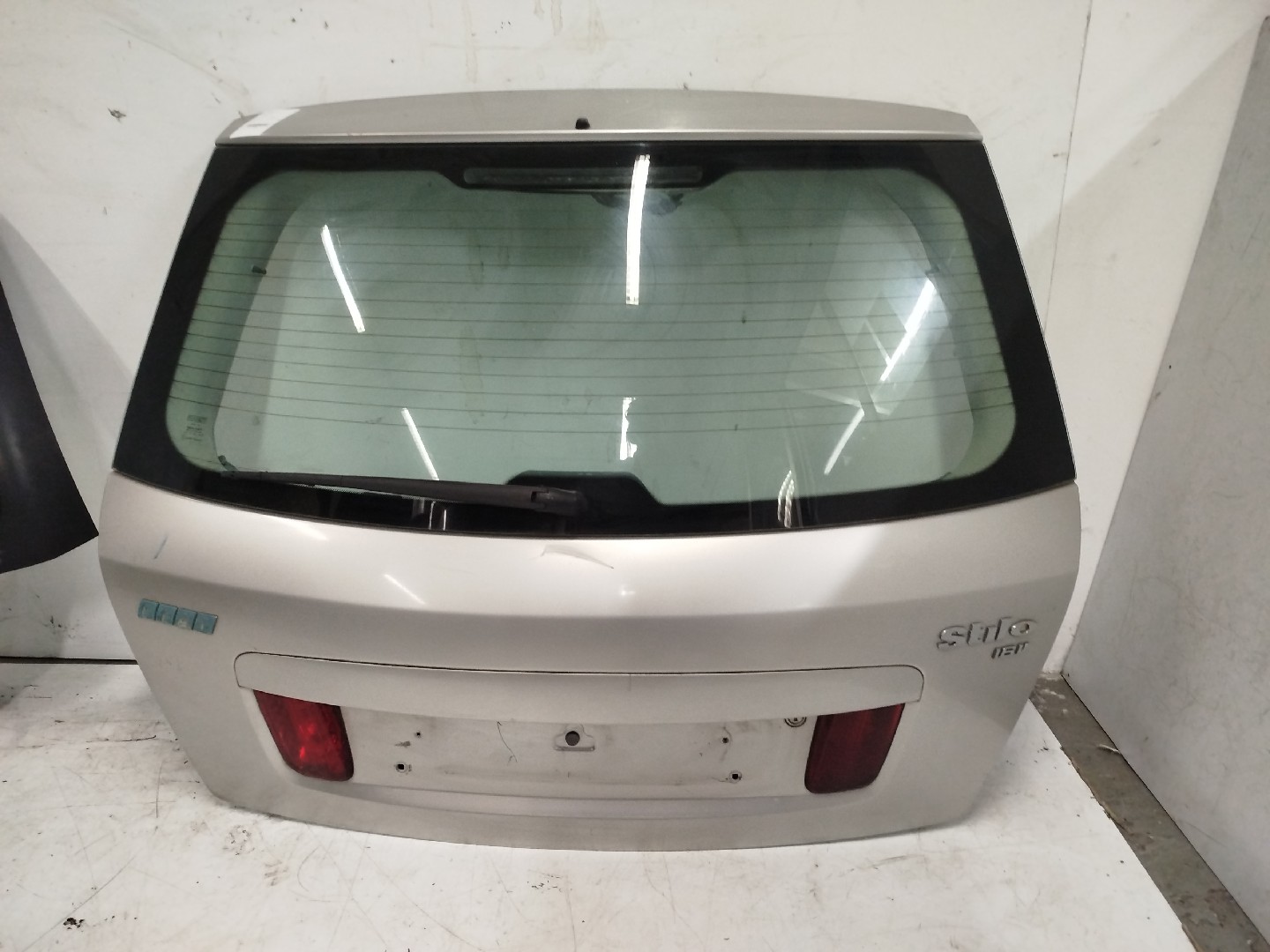 Porta da Mala FIAT STILO  de 2001 a 2010
