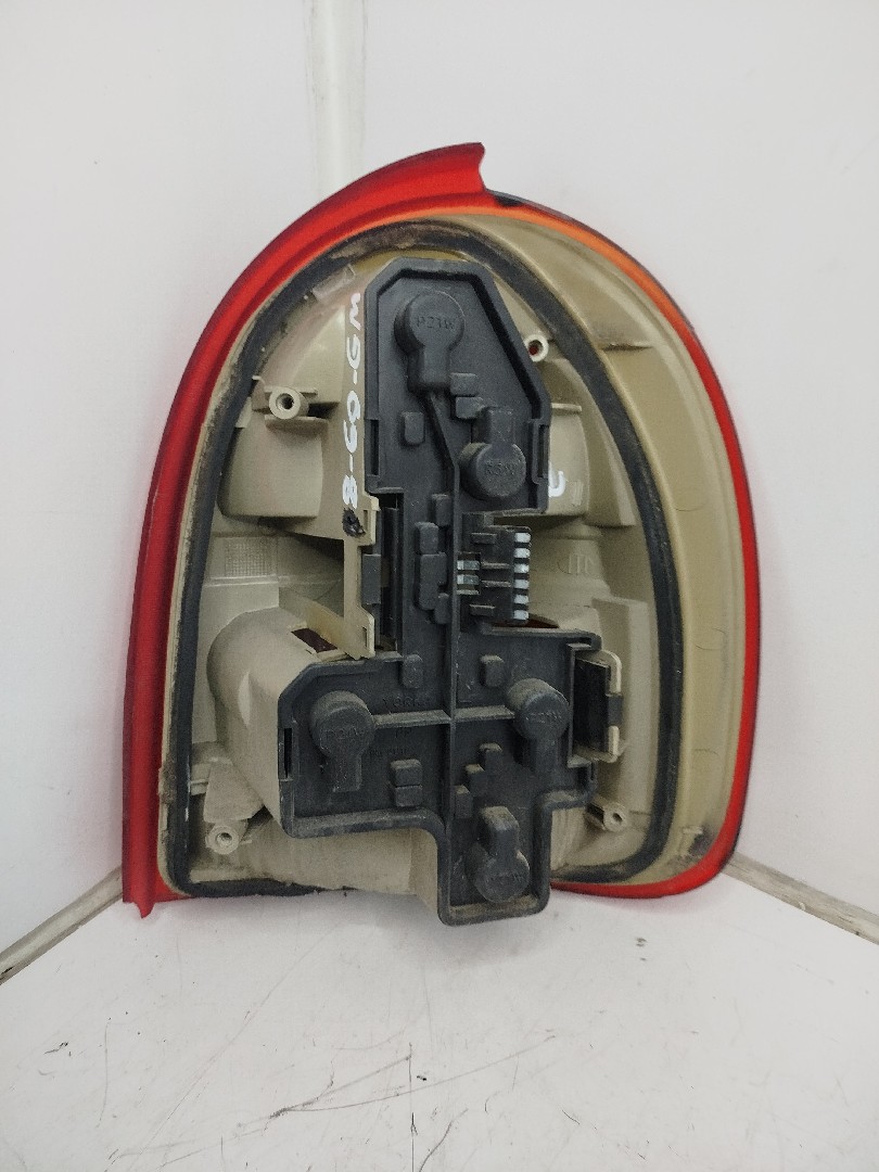 Farolim Stop Esq OPEL CORSA B  de 1993 a 2002