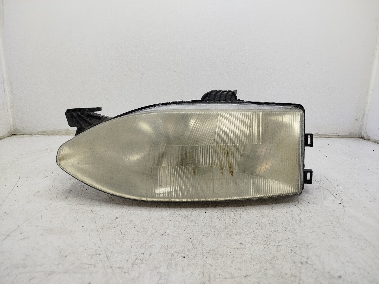 Farol/ Otica Dianteiro ESQ FIAT PALIO Weekend  de 1996 a 0