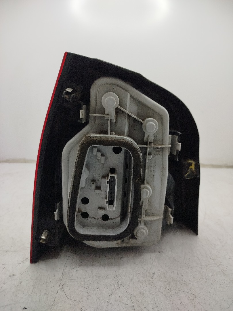Farolim Stop Dto VOLKSWAGEN POLO  de 2001 a 2014