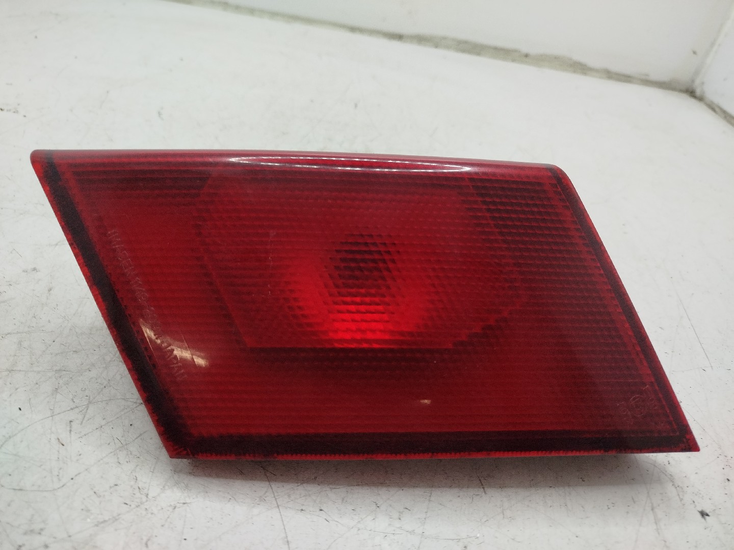 Farolim da Mala DTO MITSUBISHI LANCER VI  de 1995 a 2003