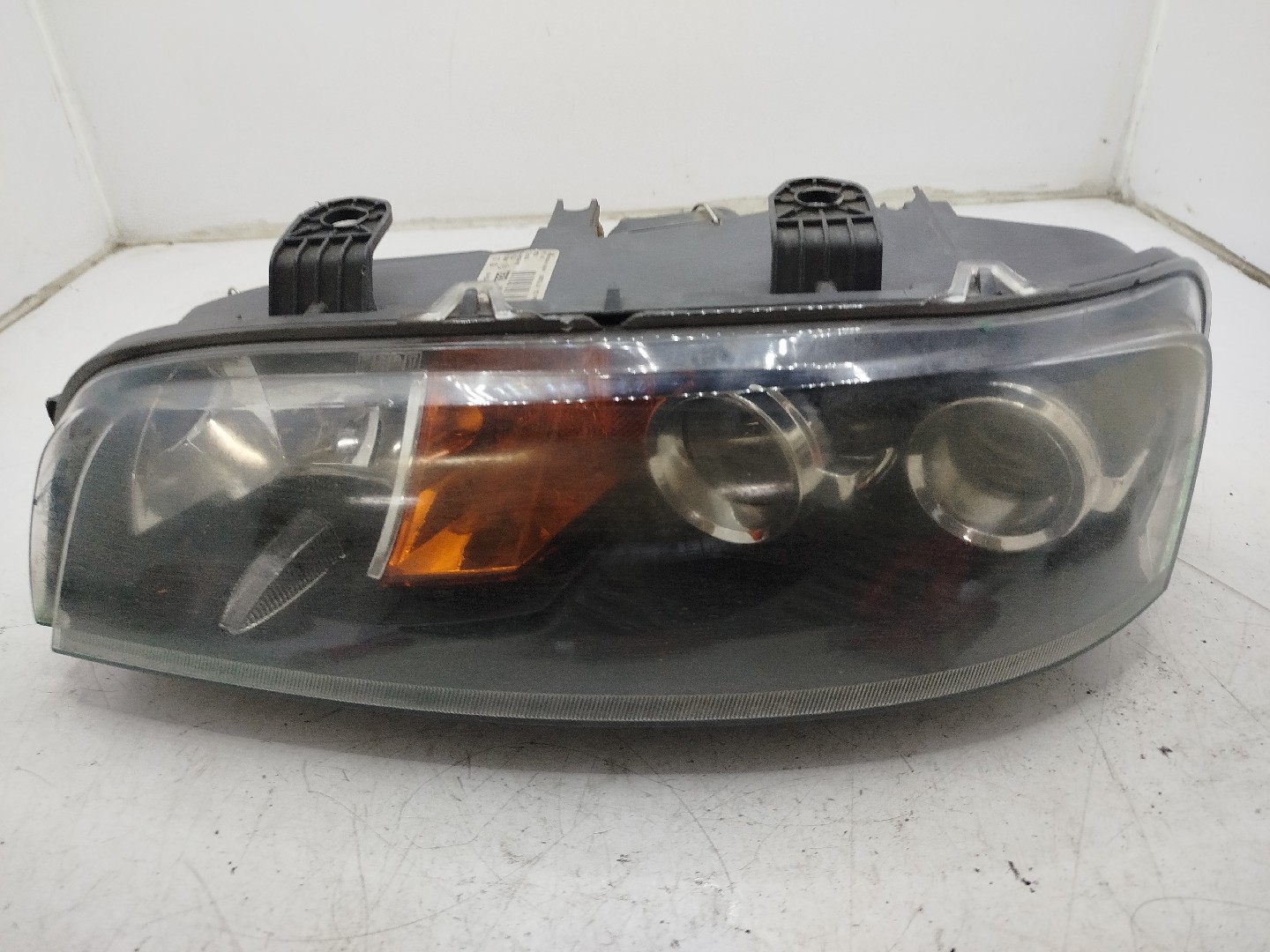 Farol/ Otica Dianteiro ESQ FIAT PUNTO  de 1999 a 2012