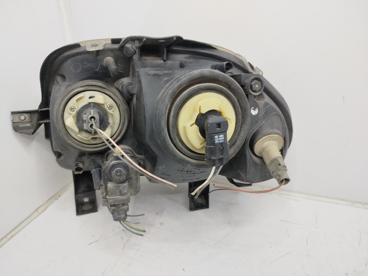 Farol/ Otica Dianteiro DTO RENAULT Clio II  de  a 