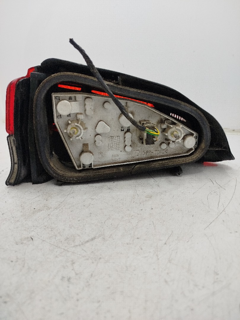 Farolim Stop Dto PEUGEOT 106 I  de 1991 a 1996