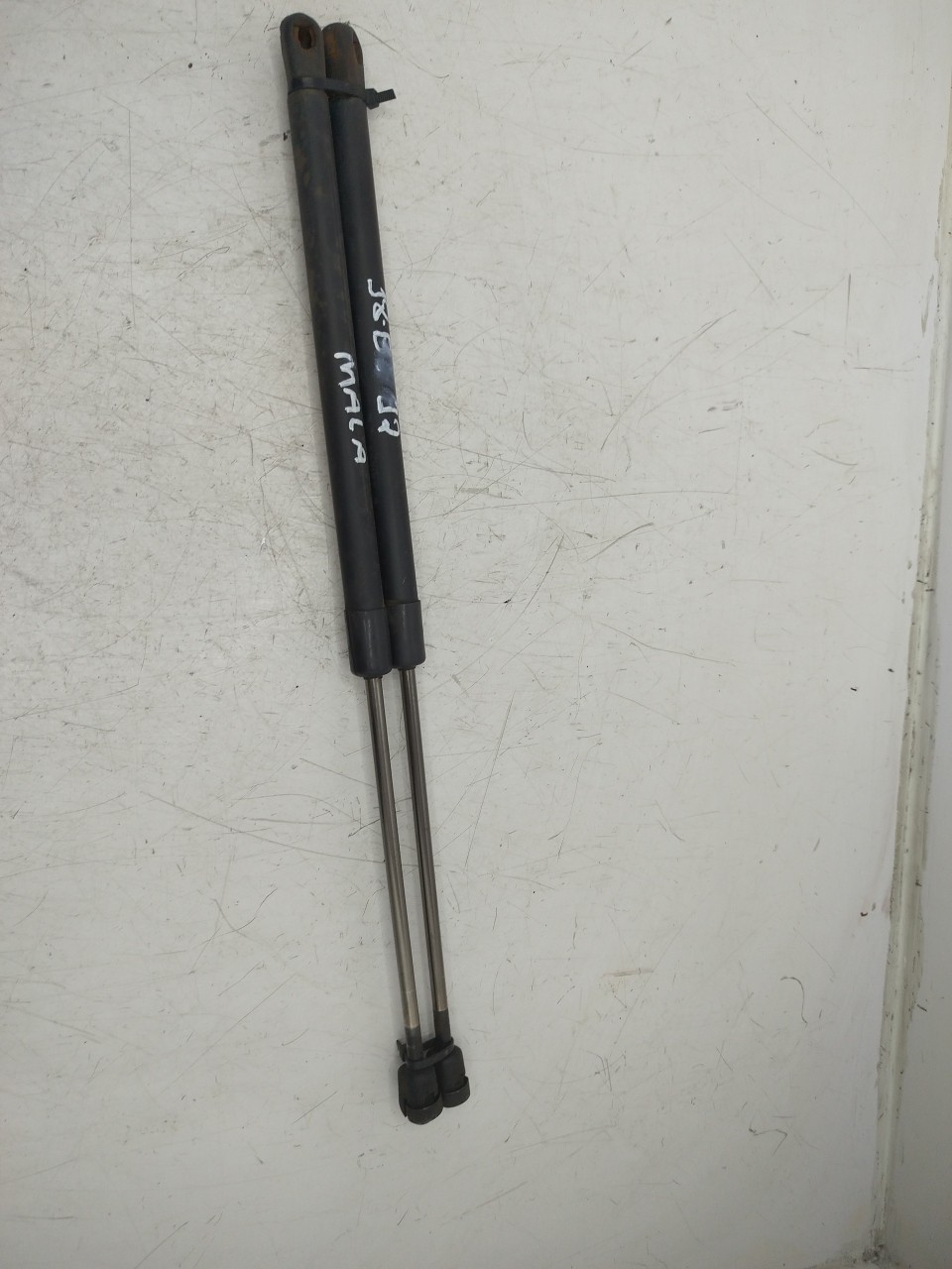 Amortecedor porta da mala NISSAN MICRA III  de 2002 a 2010