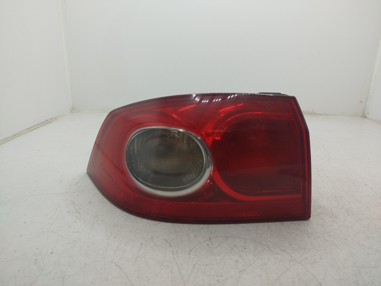 Farolim Stop Esq RENAULT LAGUNA II  de 2001 a 2007