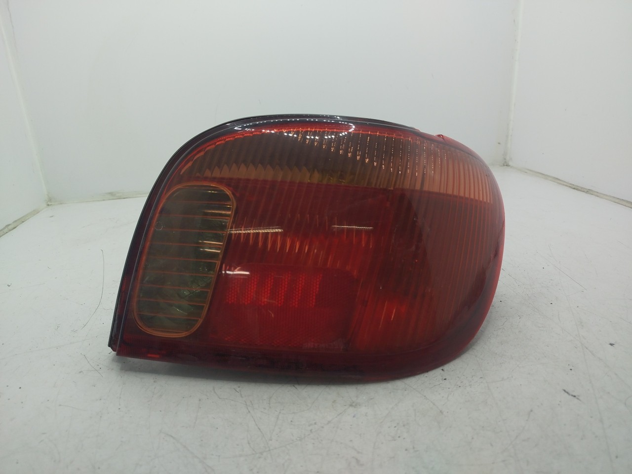Farolim Stop Dto TOYOTA YARIS  de 1999 a 2005