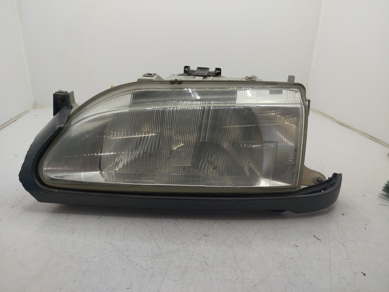 Farol/ Otica Dianteiro ESQ RENAULT 19 I  de 1988 a 1994