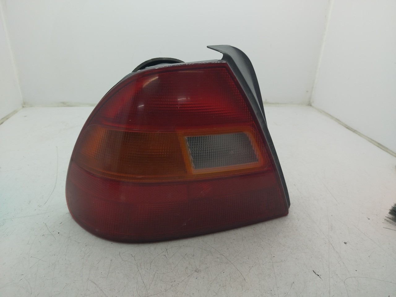 Farolim Stop Esq HONDA CIVIC VI Fastback  de 1994 a 2001