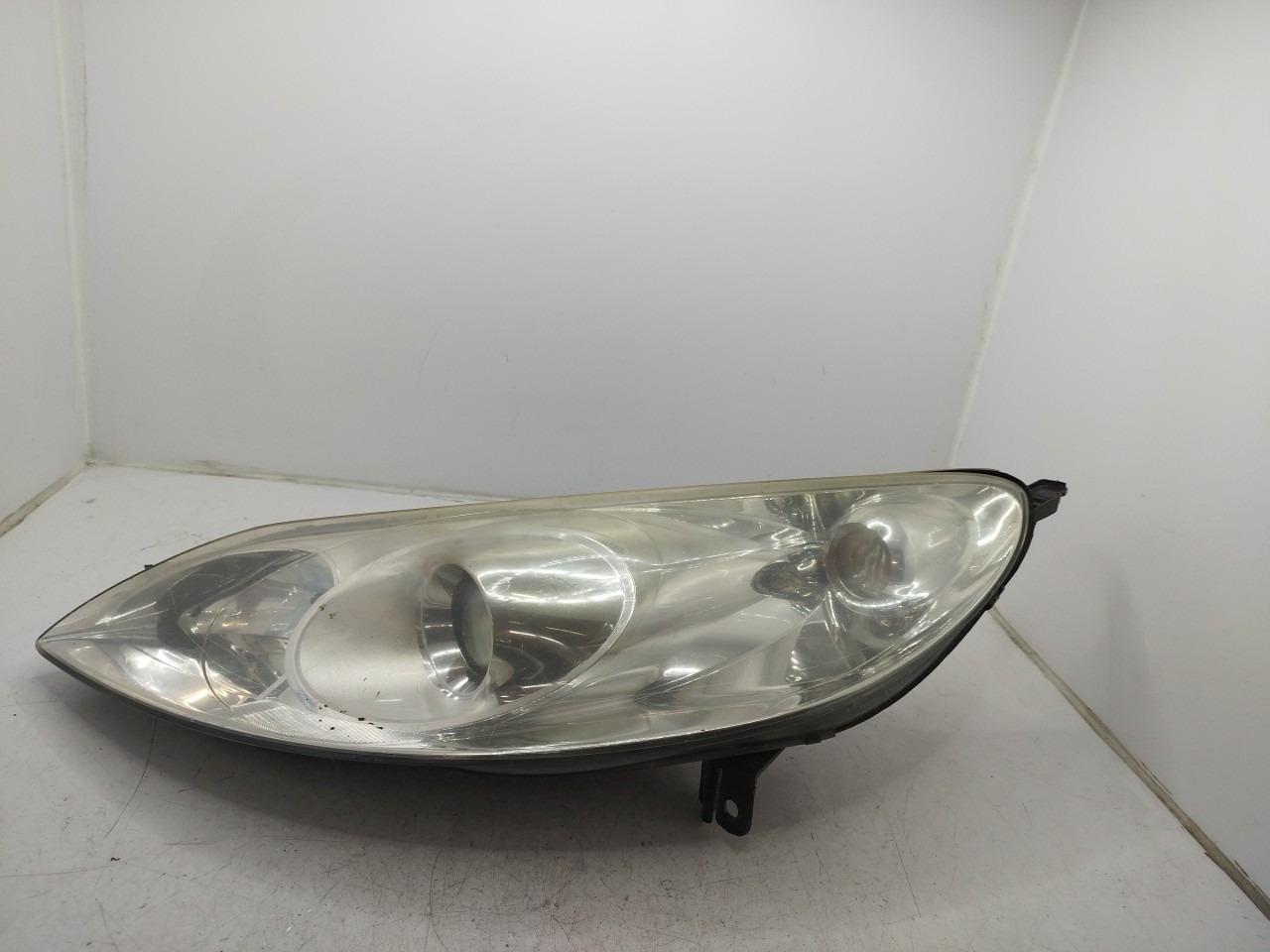 Farol/ Otica Dianteiro ESQ PEUGEOT 407 SW  de 2004 a 2011