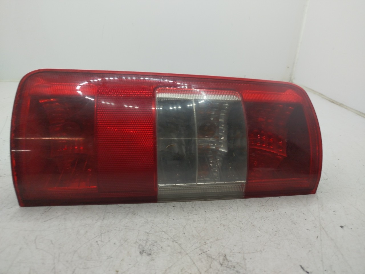 Farolim Stop Esq FORD TRANSIT CONNECT  de 2002 a 0