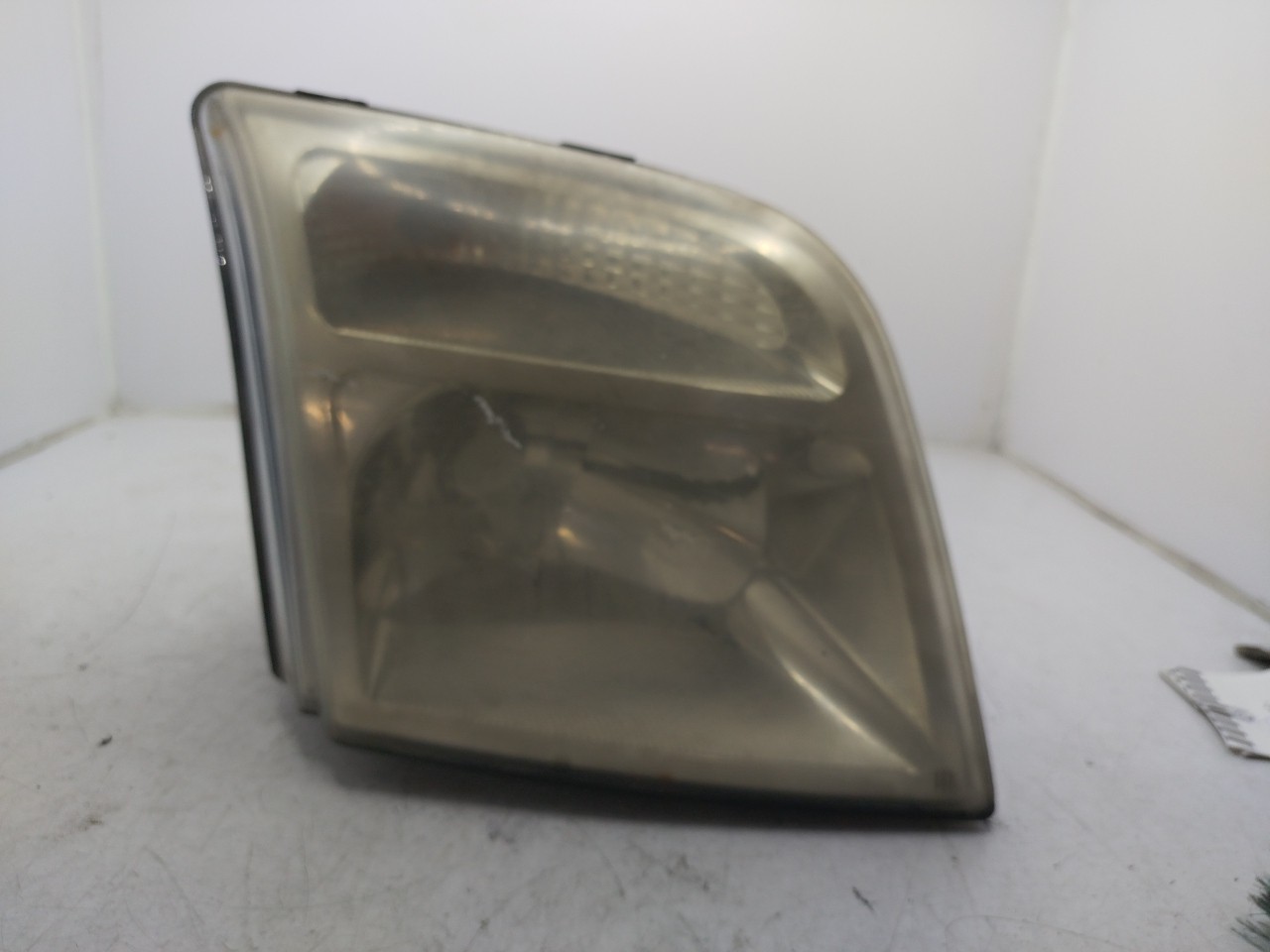 Farol/ Otica Dianteiro DTO FORD TRANSIT CONNECT  de 2002 a 0