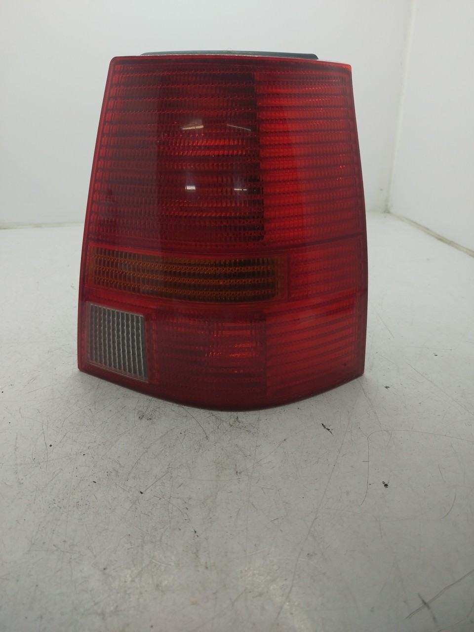 Farolim Stop Dto VOLKSWAGEN GOLF IV Variant  de 1999 a 2006