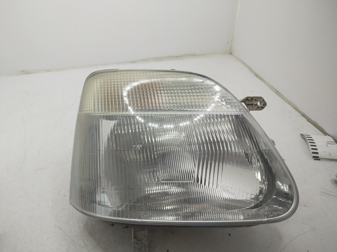 Farol/ Otica Dianteiro DTO OPEL Agila A  de  a
